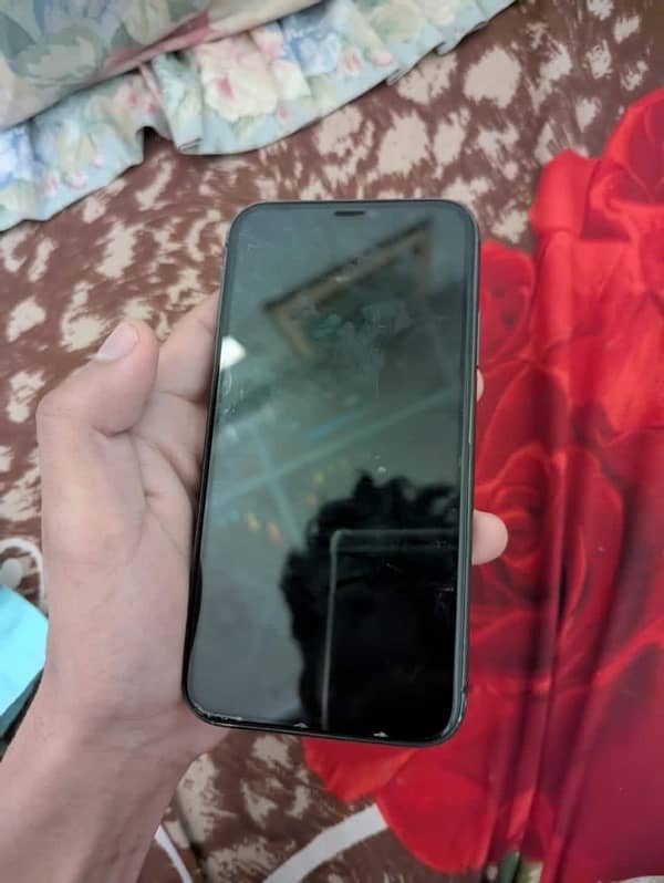 iPhone 11 64gb with box 1