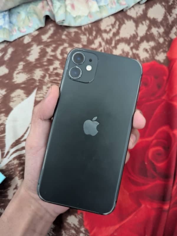 iPhone 11 64gb with box 7