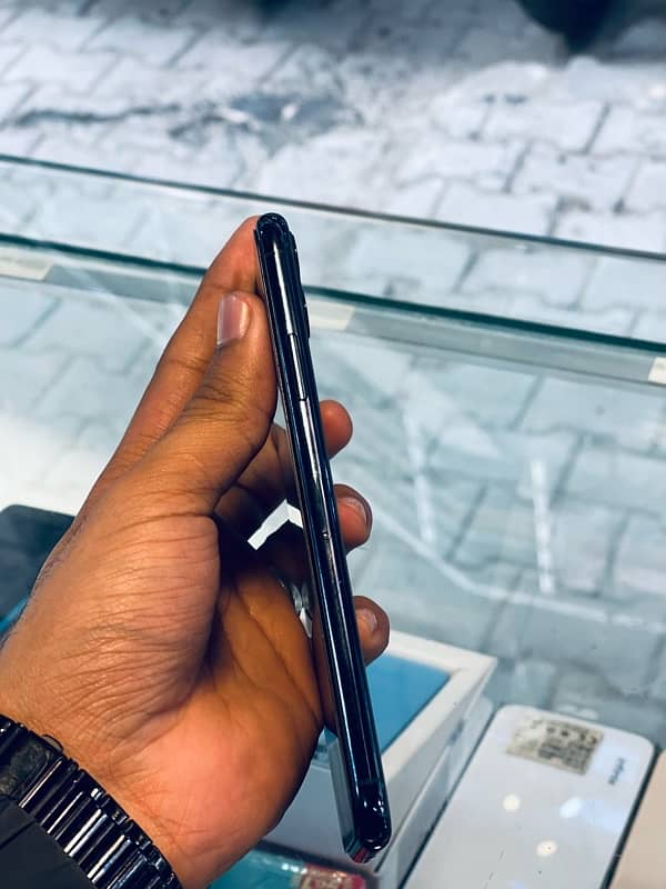 iPhone 11 Pro Max 512GB 3