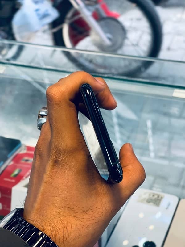 iPhone 11 Pro Max 512GB 6