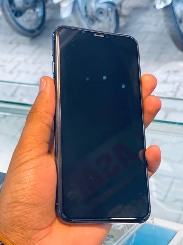 iPhone 11 Pro Max 512GB 7