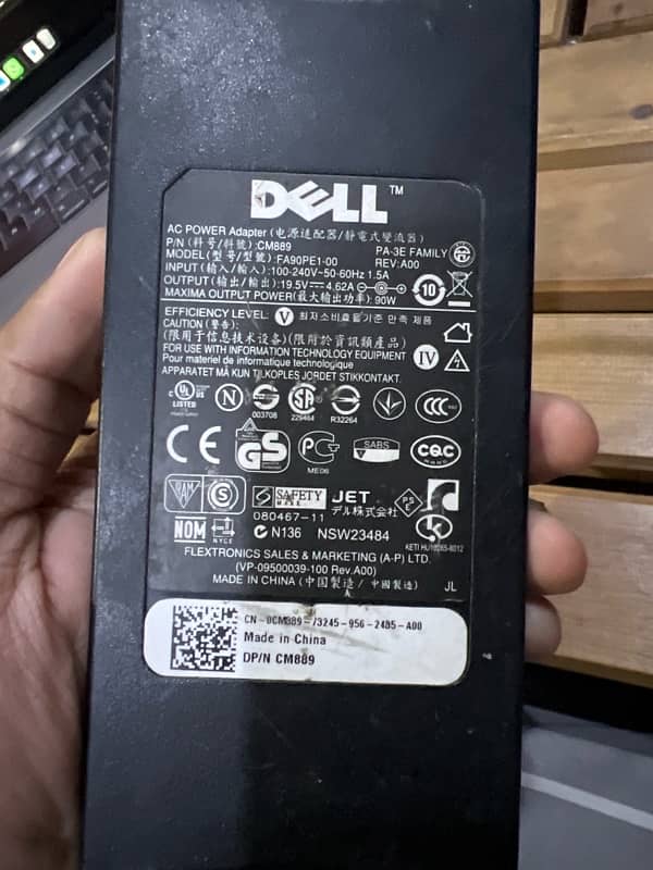 Dell Lattitude 3380 4