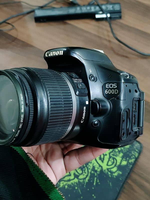 canon eos 600d with 18-55mm lens 1