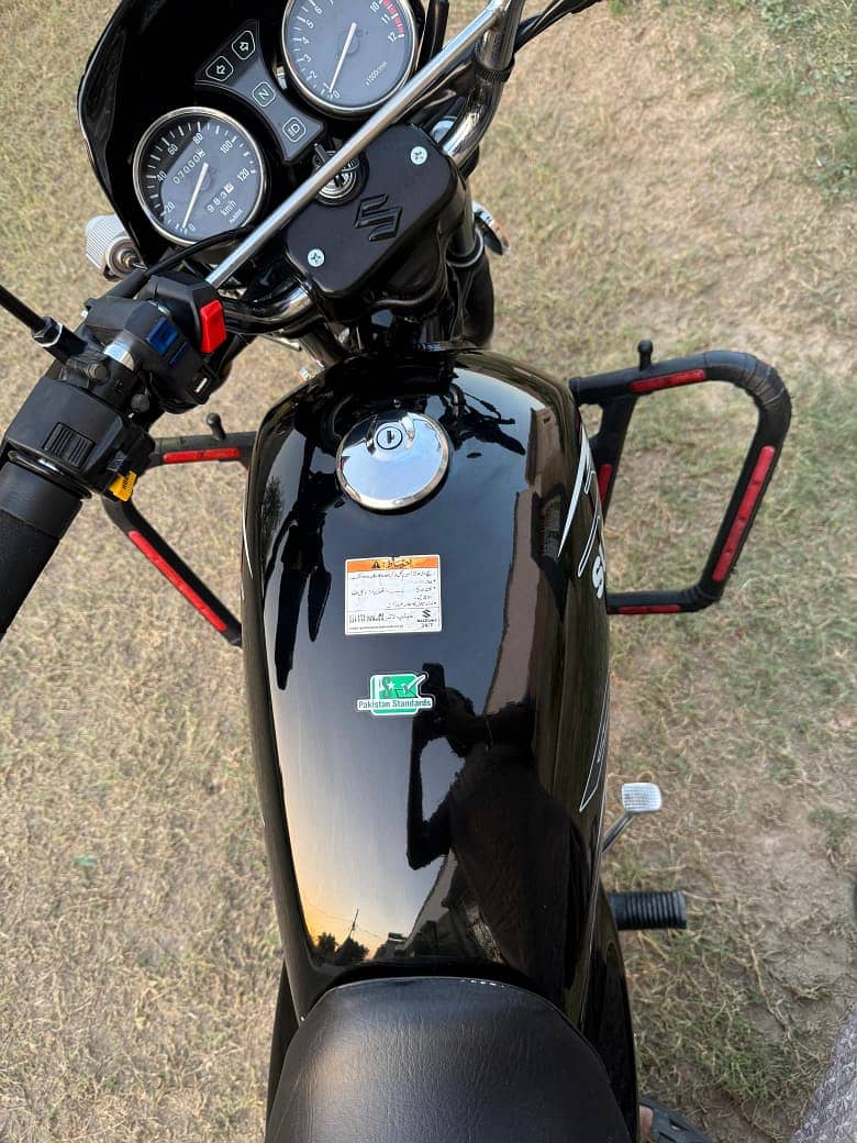 Suzuki GS 150 2022 6