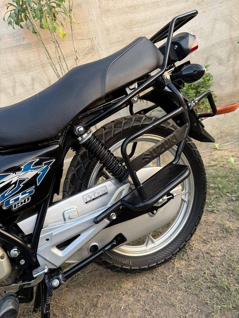 Suzuki GS 150 2022 12