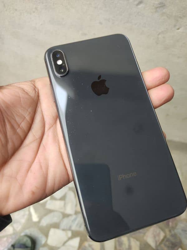 iphone XS MAX 256GB factory unlock For sale. 5