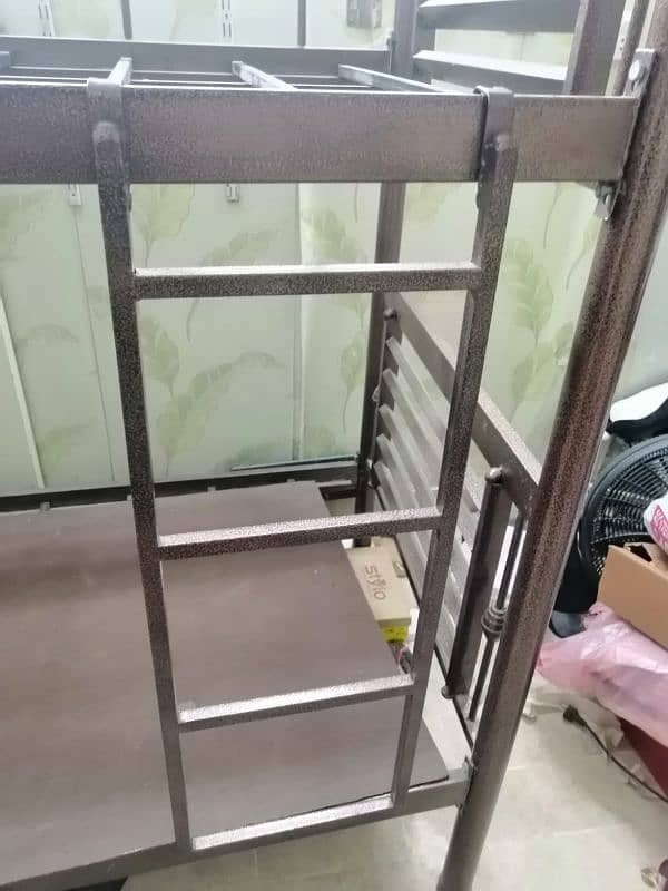 DOUBLE BED 2 MONTHS USED(HEAVY) 2