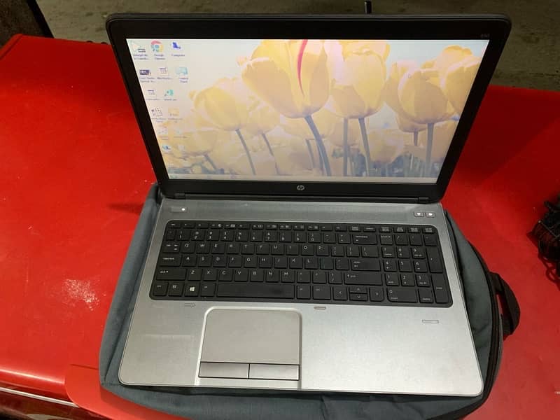 Hp Laptop core i5  8 gb Ram 2