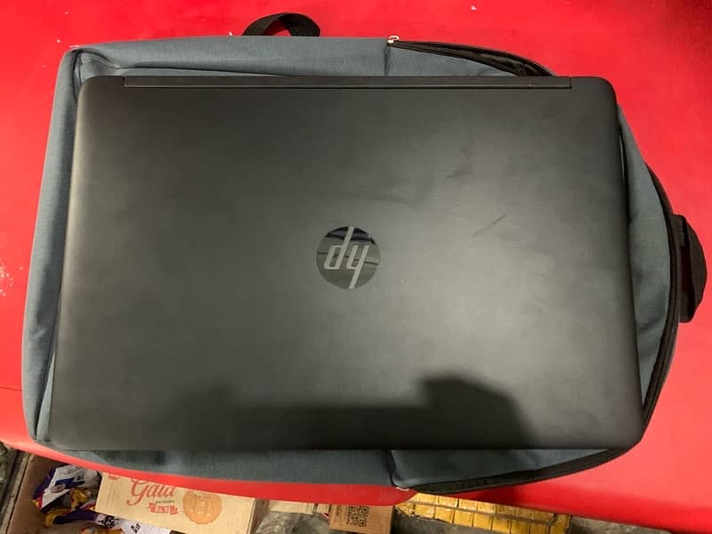 Hp Laptop core i5  8 gb Ram 5