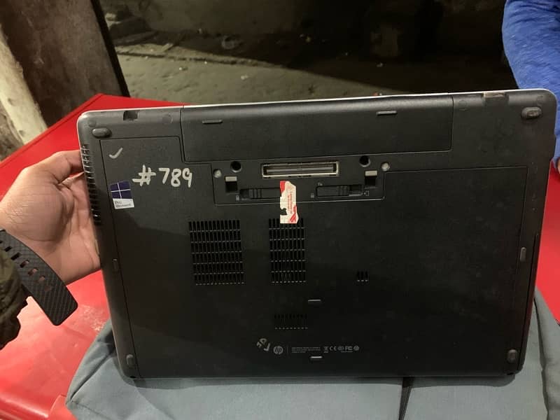 Hp Laptop core i5  8 gb Ram 6