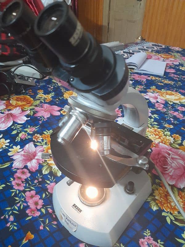 Microscope 1