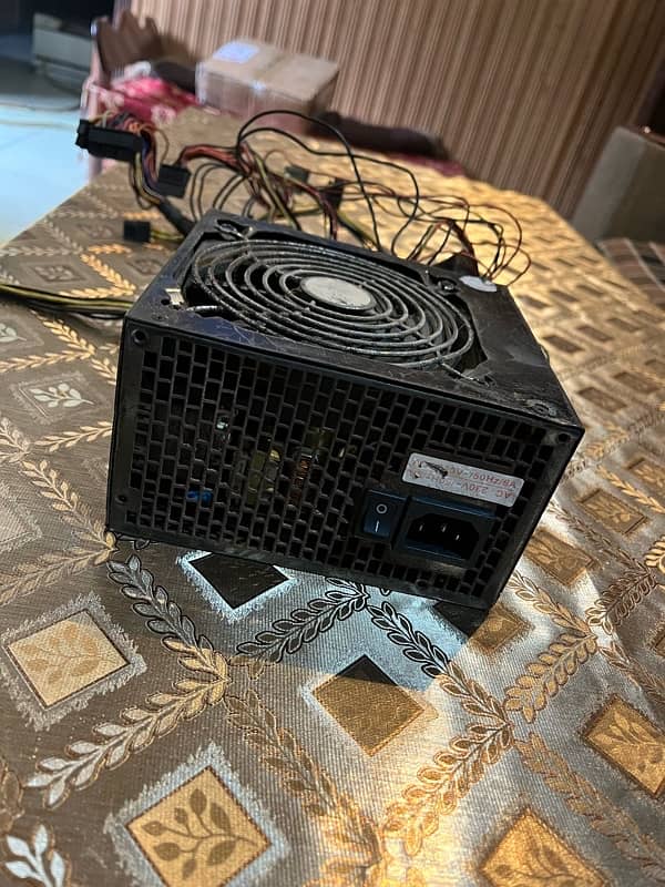 Power Supply 650 watt 1