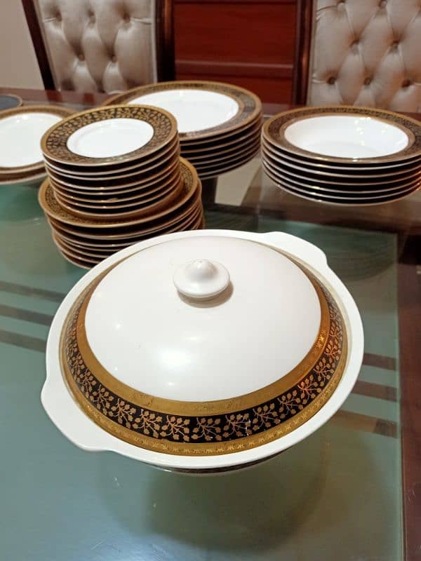 Dinner Set with black and gold intricate pattern. 3