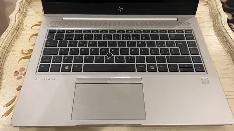 HP Ellitebook 840 g5 (8th Generation) 2