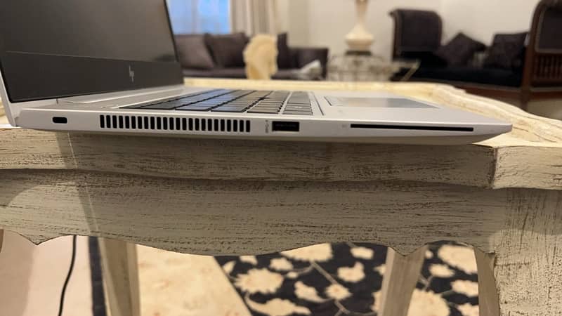 HP Ellitebook 840 g5 (8th Generation) 3