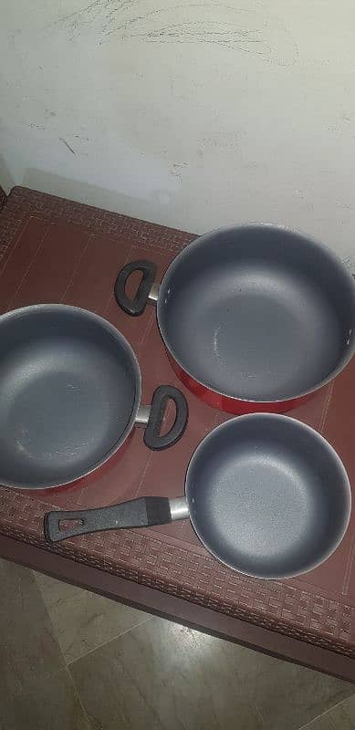 3 Piece NON STICK FOR URGENT SALE 0