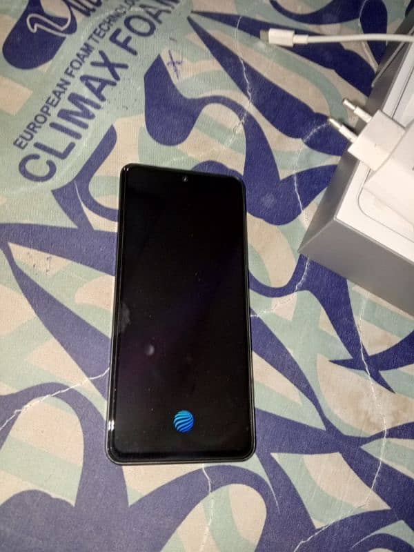 Vivo v29e 5G (new Condition) for just 80,000 2