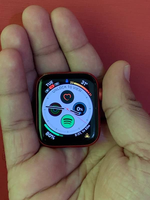 Apple Watch Series 6 (GPS+Cellular) 0