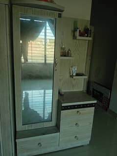 Wooden white dressing table