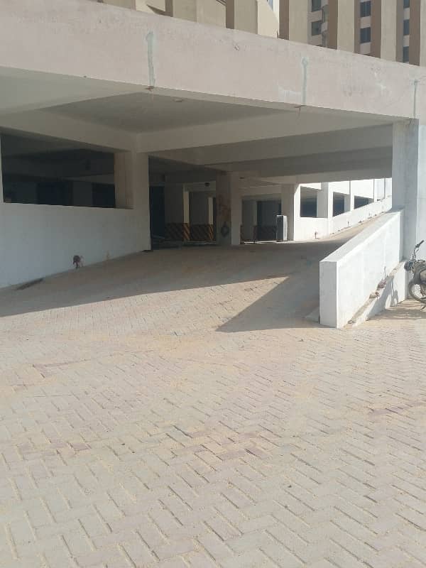 Burjul Harmain 3 bed d. d Flat Available For Sale 3