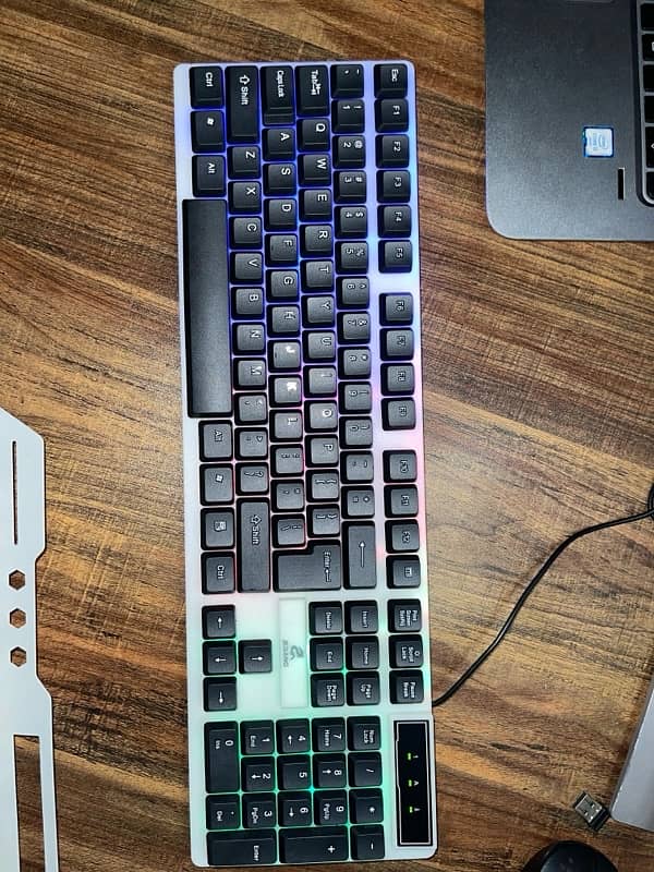 Gaming keyboard and mouse 4