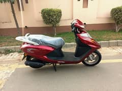 United 100 CC scooty petrol unregester 2025 model only 150 km driven