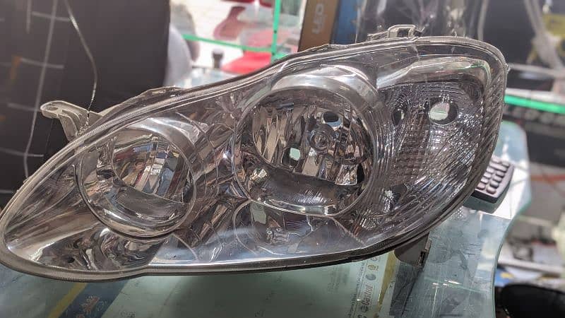 COROLLA 2006 MODEL HEAD LIGHTS 2