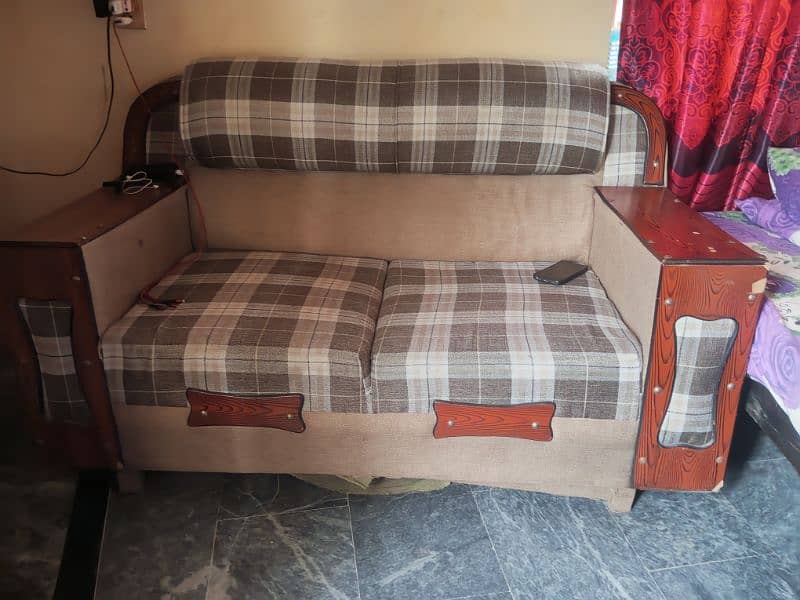 6 seter sofa set good condition 0