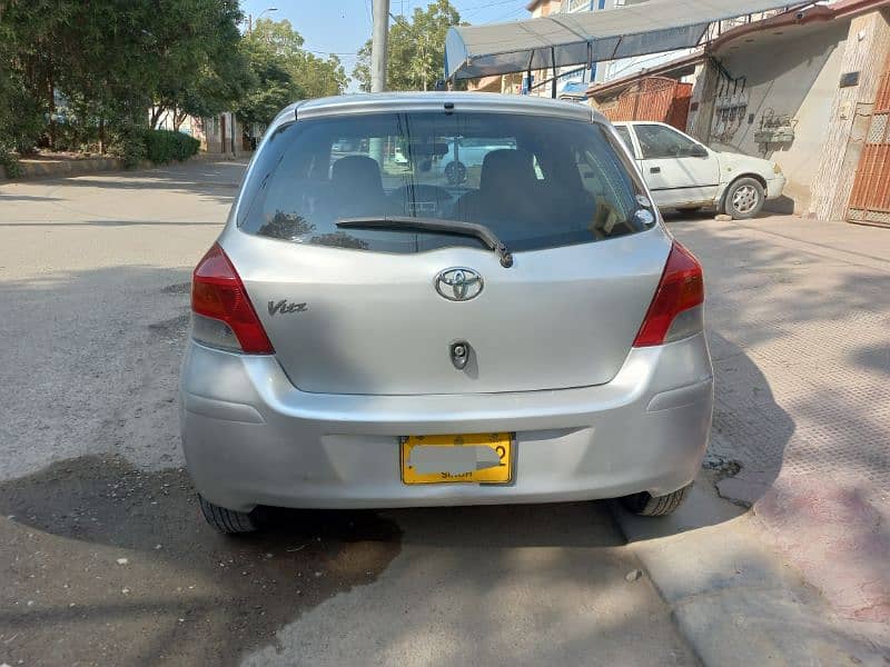 Toyota Vitz 2009 3