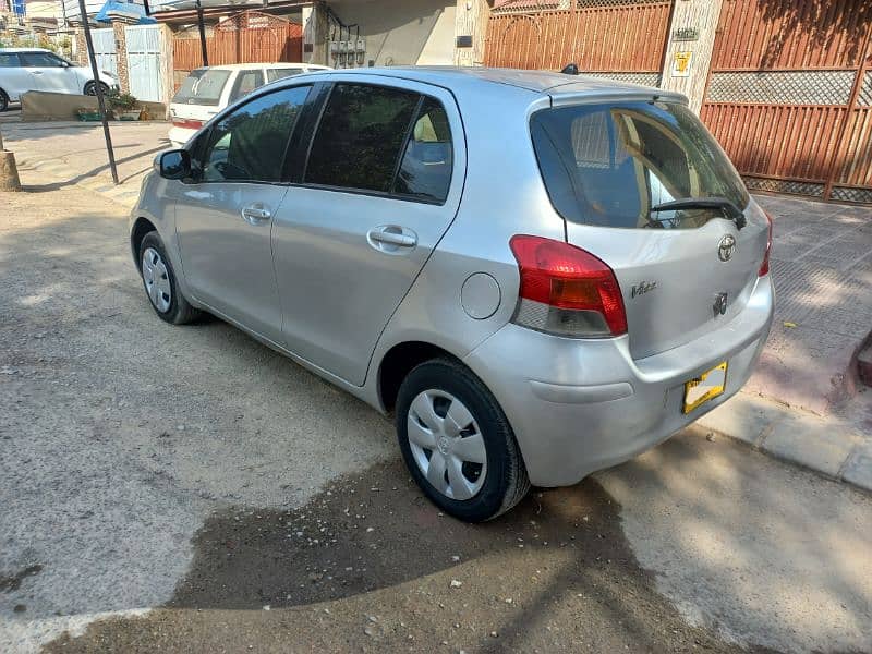 Toyota Vitz 2009 4