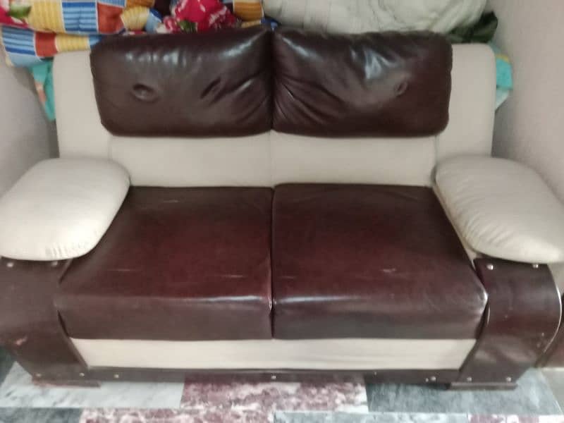 good as new sofa set 6 seater 1