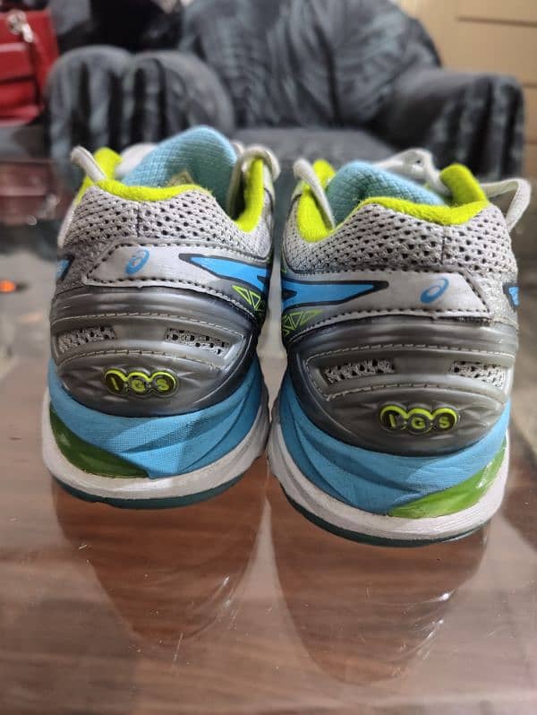 asics gt 2000 10/10 condition size 37 3