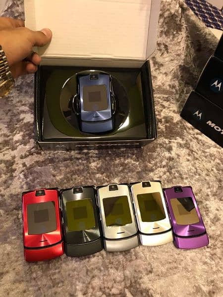 MOTOROLA V3I RAZR FLIP PINPACK 4