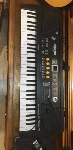 bigfun piano BF830c in good price