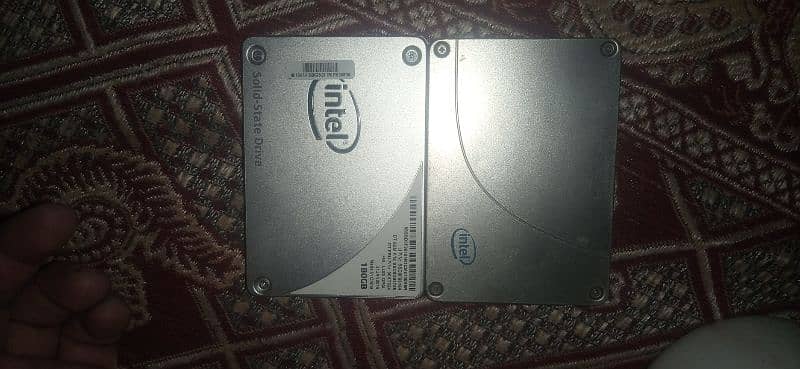 Intel 180 gb ssd 2500 series ssd 1