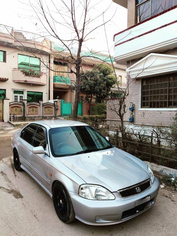 Honda Civic EXi 2000 1