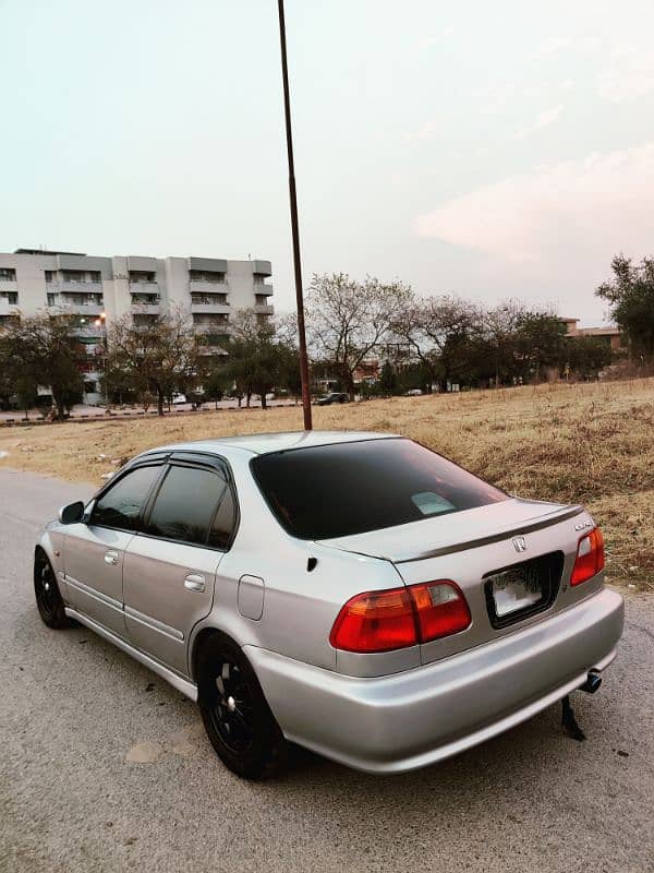 Honda Civic EXi 2000 12