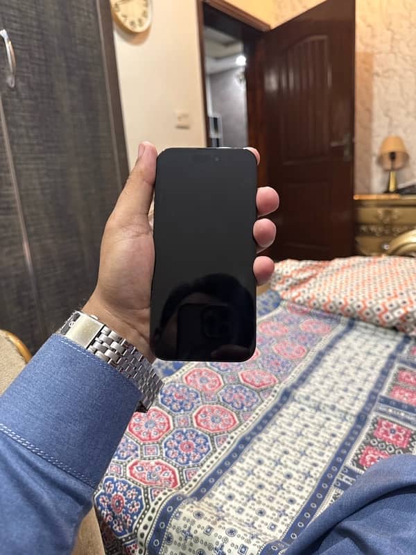 iphone 14 pro lush condition 10/10 sim time available 4