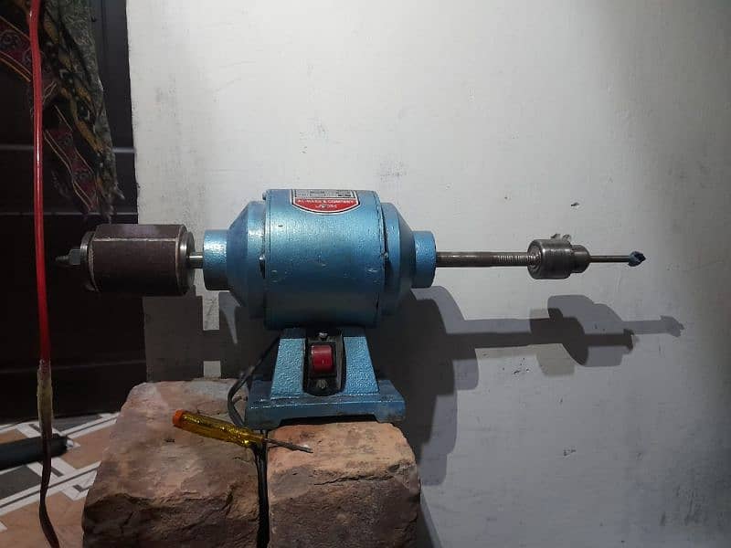 hydrolic press , grinder,dyes and hook also urgent sales need money 3