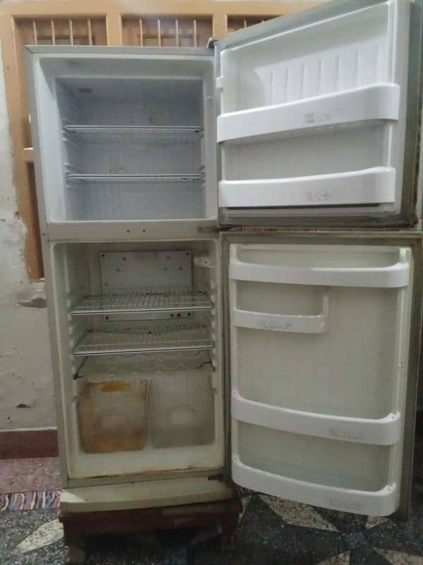 Orient Refrigerator 2