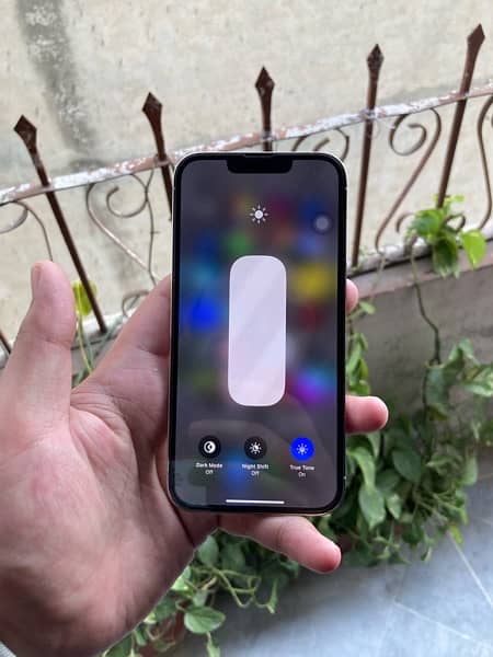 i phone 13 pro white color factory unlock 13