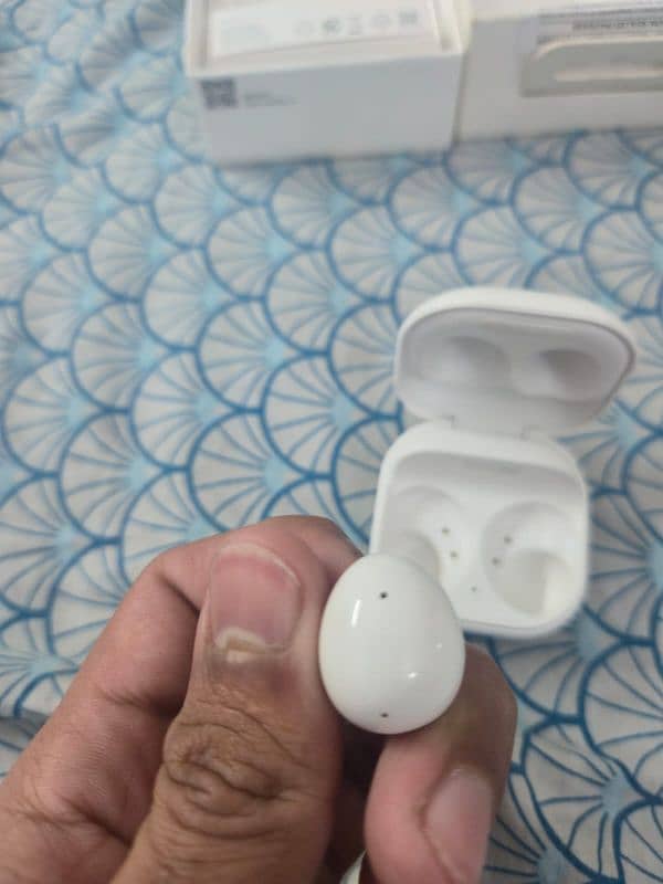 Samsung galaxy buds 2 7