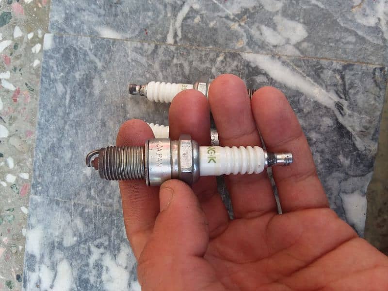 3 spark plugs 1