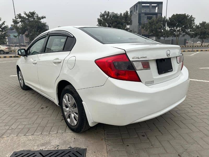 Honda Civic VTi 2013 8