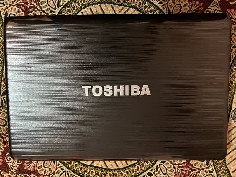 Toshiba Laptop core i3 2nd generation 4gb ram 160gb hard disk all ok 3