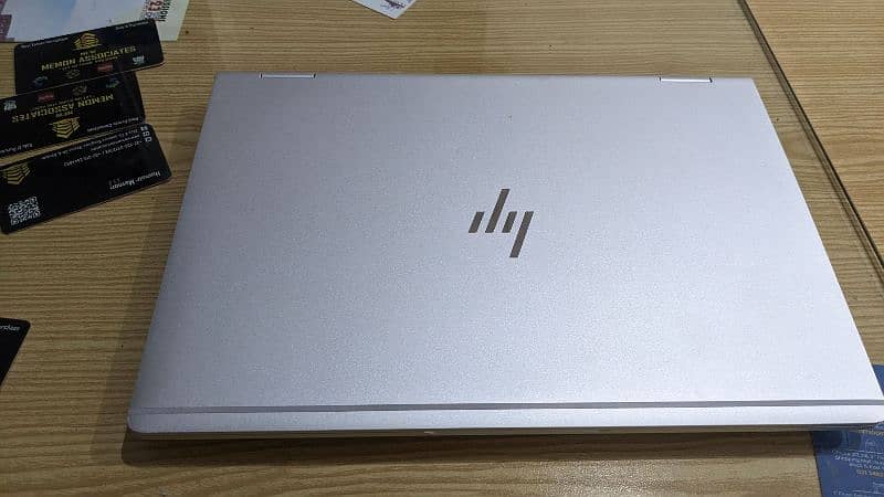 hp elitebook 830 x360 screen 3