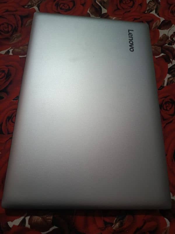 Lenovo laptop 9 generation. 1