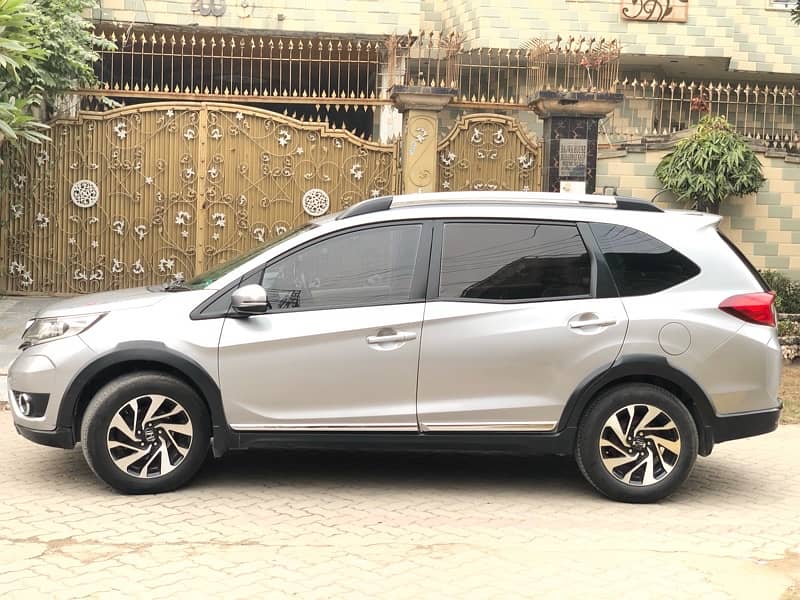 Honda BR-V 2017 9