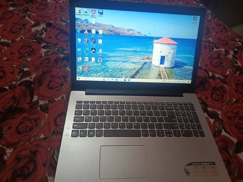 Lenovo laptop 9 generation. 4