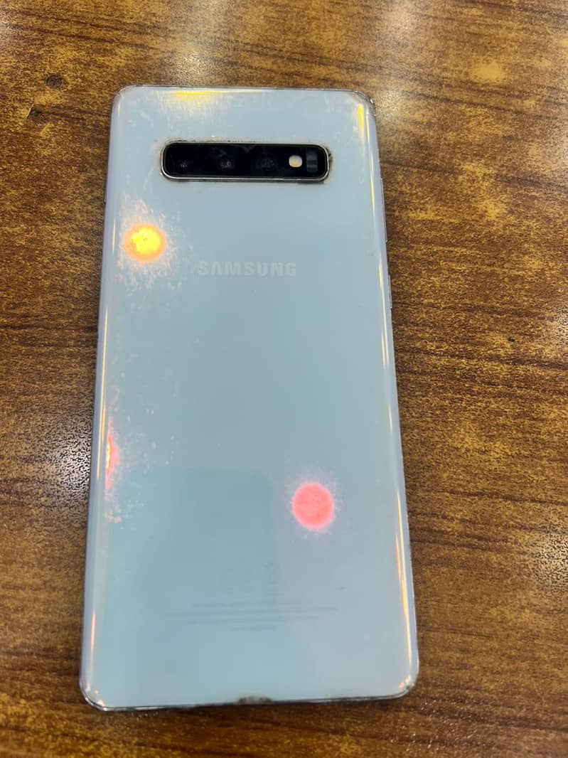 Samsung Mobile S10 Plus 4